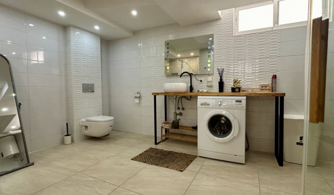 Resale - Villa - Orihuela Costa - Los Dolses