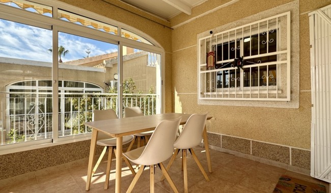 Resale - Villa - Orihuela Costa - Los Dolses