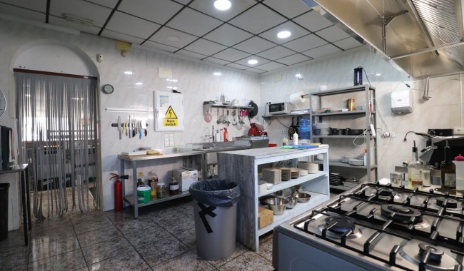 Begagnad - Affärslokaler - Formentera del Segura - Formentera - Village