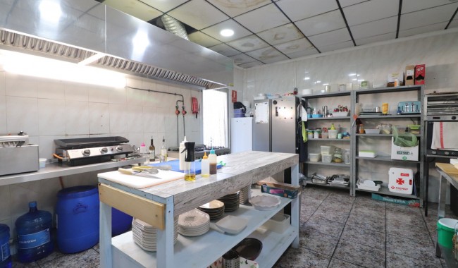 Begagnad - Affärslokaler - Formentera del Segura - Formentera - Village