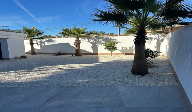 Sprzedaż - Willa - Ciudad Quesada