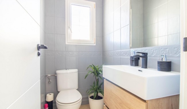 Resale - Villa - San Miguel de Salinas - Blue Lagoon - El Galan