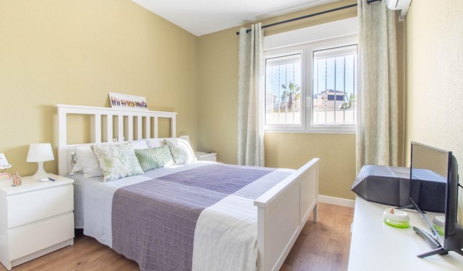 Resale - Villa - San Miguel de Salinas - Blue Lagoon - El Galan