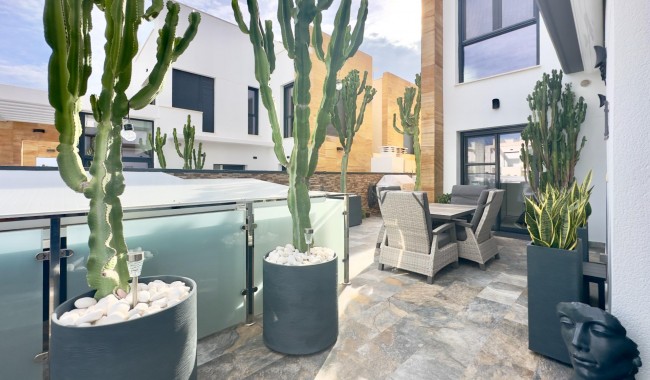 Segunda mano - Villa - Orihuela Costa - Cabo Roig