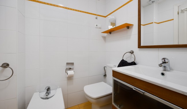 Resale - Apartment - Torrevieja - Playa Del Cura