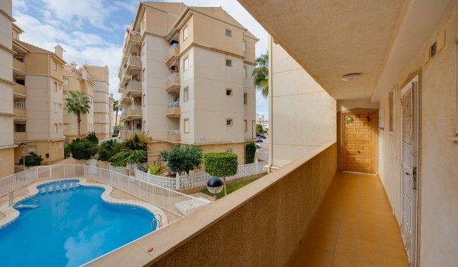 Resale - Apartment - Torrevieja - Playa Del Cura