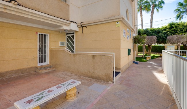 Resale - Apartment - Torrevieja - Playa Del Cura