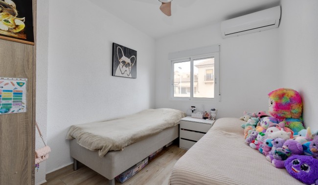 Sprzedaż - Apartament - Torrevieja - Playa De Los Locos