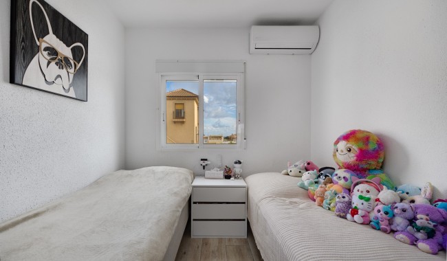 Sprzedaż - Apartament - Torrevieja - Playa De Los Locos