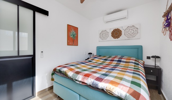 Sprzedaż - Apartament - Torrevieja - Playa De Los Locos
