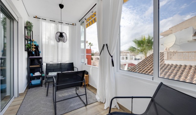 Sprzedaż - Apartament - Torrevieja - Playa De Los Locos