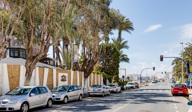 Sprzedaż - Apartament - Torrevieja - Playa De Los Locos