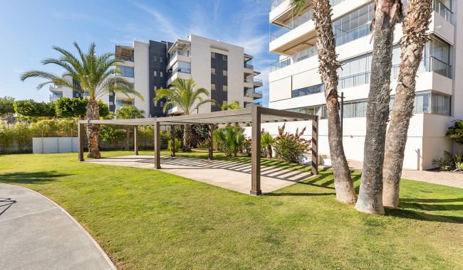 Resale - Apartment - Orihuela Costa - Villamartín