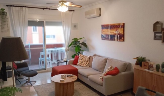 Resale - Apartment - Almoradi