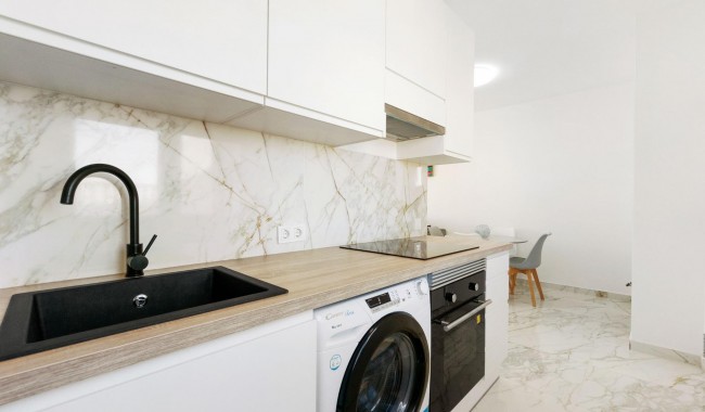 Resale - Villa - Torrevieja - El Chaparral