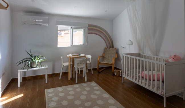 Sprzedaż - Kamienica - Torrevieja