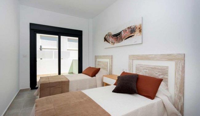 Nybygg - Quatro hus - Daya Nueva