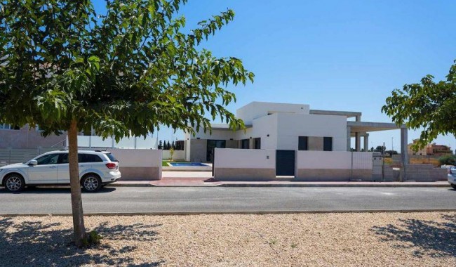 Nybygg - Quatro hus - Daya Nueva