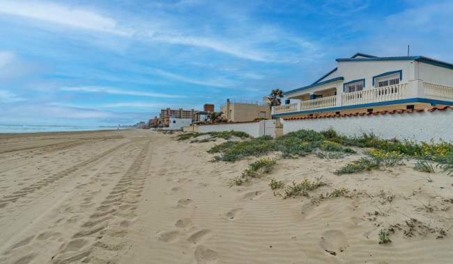 Begagnad - Villa - La Manga del Mar Menor - Playa del Estacio