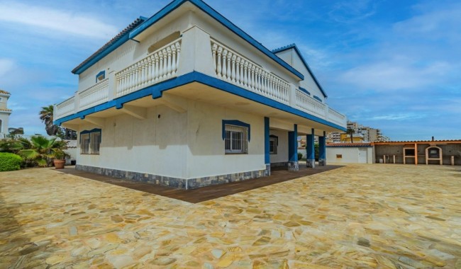 Begagnad - Villa - La Manga del Mar Menor - Playa del Estacio