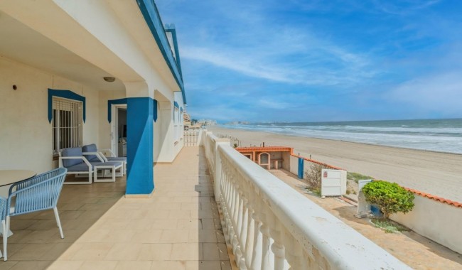 Begagnad - Villa - La Manga del Mar Menor - Playa del Estacio