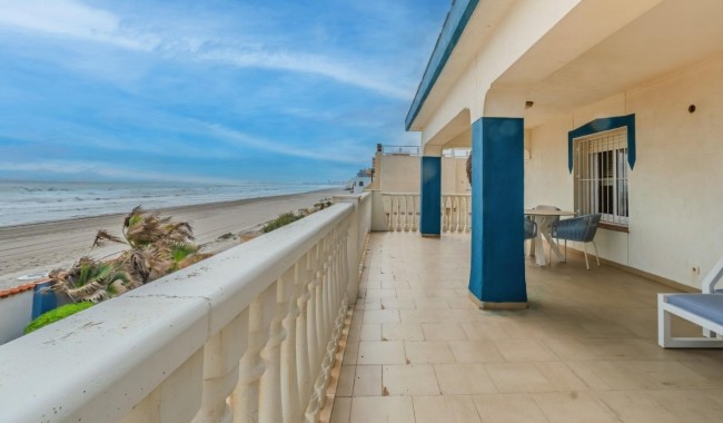 Begagnad - Villa - La Manga del Mar Menor - Playa del Estacio