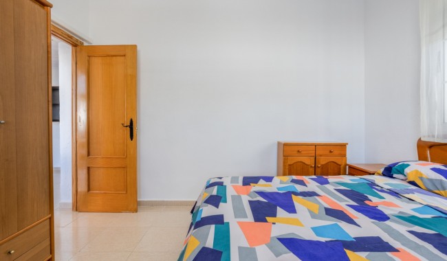 Sprzedaż - Willa - Torrevieja - Urbanización San Luis