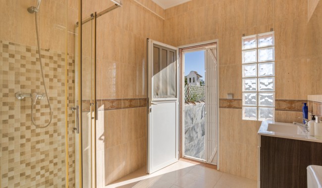 Sprzedaż - Willa - Torrevieja - Urbanización San Luis