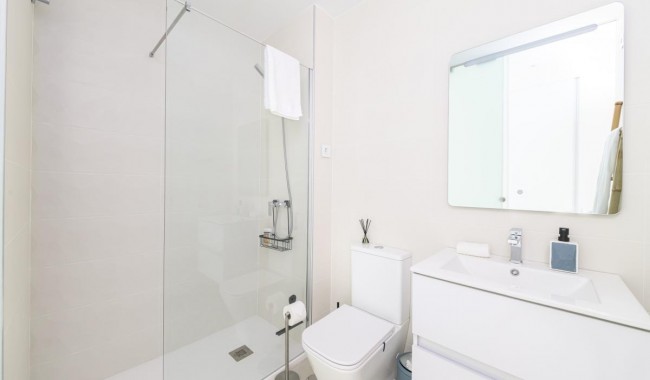 Sprzedaż - Apartament - Pilar de La Horadada