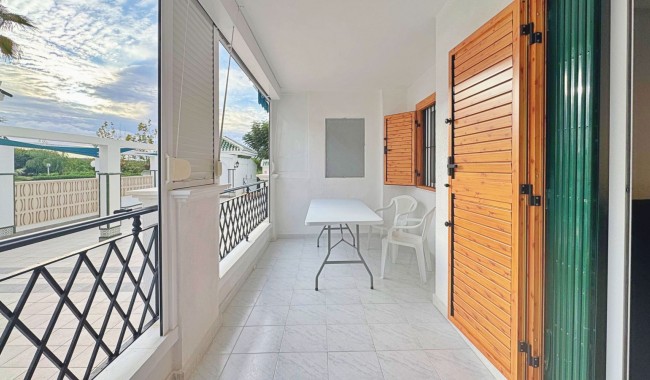Resale - Apartment - Torrevieja - La Mata