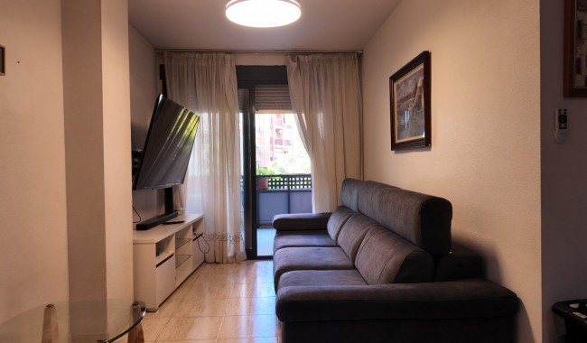 Apartamento - Segunda mano - Alicante - Altozano
