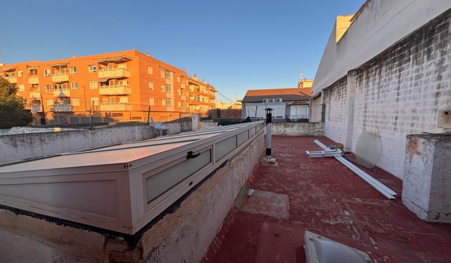 Segunda mano - Villa - Los Montesinos