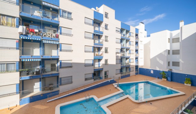 Resale - Apartment - Torrevieja