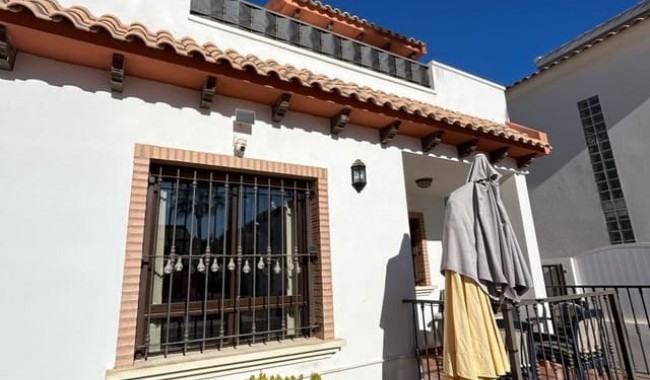 Brukt - Vertikaldelt - Orihuela - Villamartín