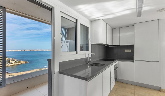 Sprzedaż - Apartament - Torrevieja - Punta Prima