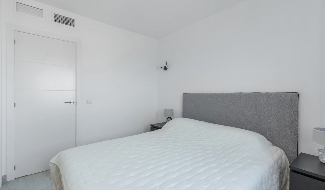 Sprzedaż - Apartament - Torrevieja - Punta Prima