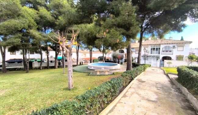 Resale - Townhouse - Torrevieja - Lago Jardin
