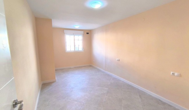 Resale - Townhouse - Torrevieja - El Chaparral