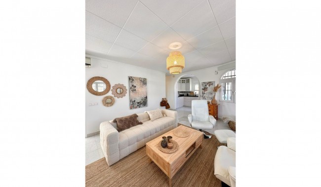 Segunda mano - Villa - Torrevieja - San Luis