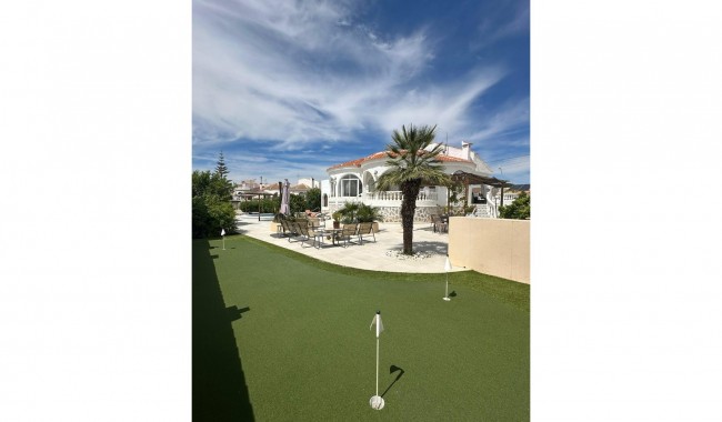 Segunda mano - Villa - Torrevieja - San Luis