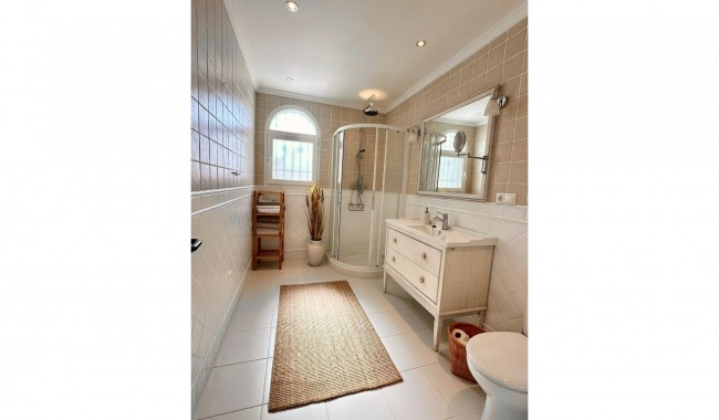 Segunda mano - Villa - Torrevieja - San Luis