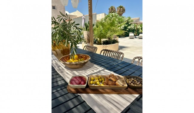 Segunda mano - Villa - Torrevieja - San Luis