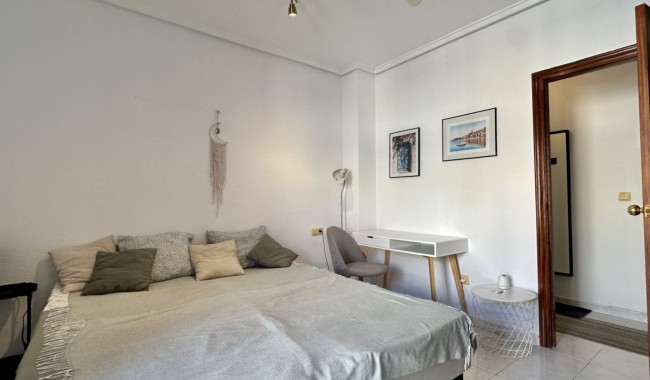 Sprzedaż - Apartament - Torrevieja