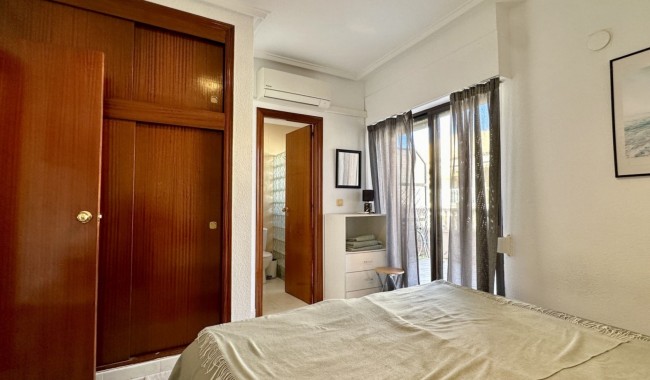 Sprzedaż - Apartament - Torrevieja