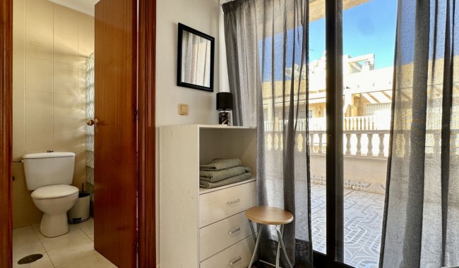 Sprzedaż - Apartament - Torrevieja