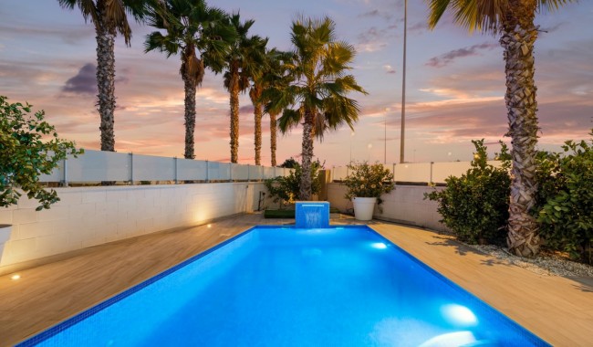 Brukt - Villa - Cabo Roig