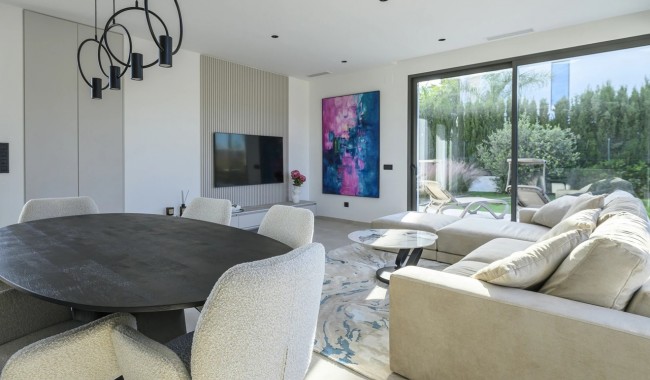 Begagnad - Villa - Las Colinas Golf Resort