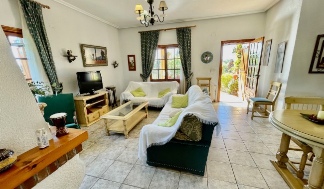 Begagnad - Finca - Daya Nueva