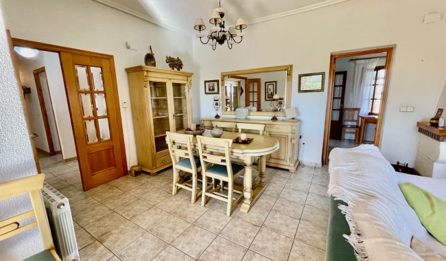 Begagnad - Finca - Daya Nueva