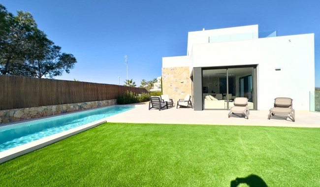 Resale - Villa - Orihuela - Las Colinas Golf Resort